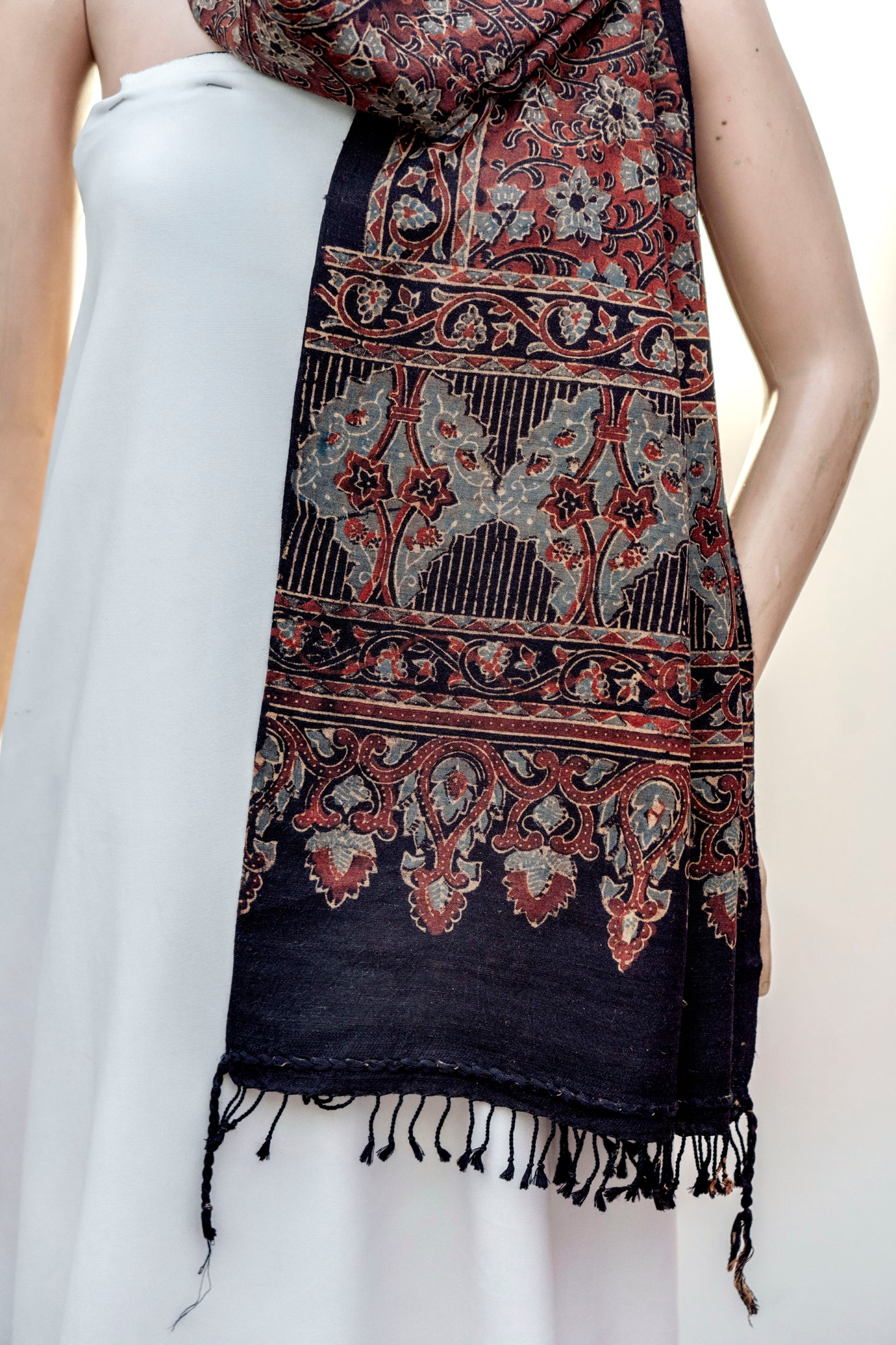Ajrak Shahi Gul | Handwoven Stole