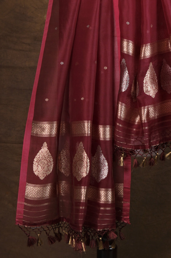 Mehroon Baag Dupatta | Handwoven Banarasi Silk Dupatta