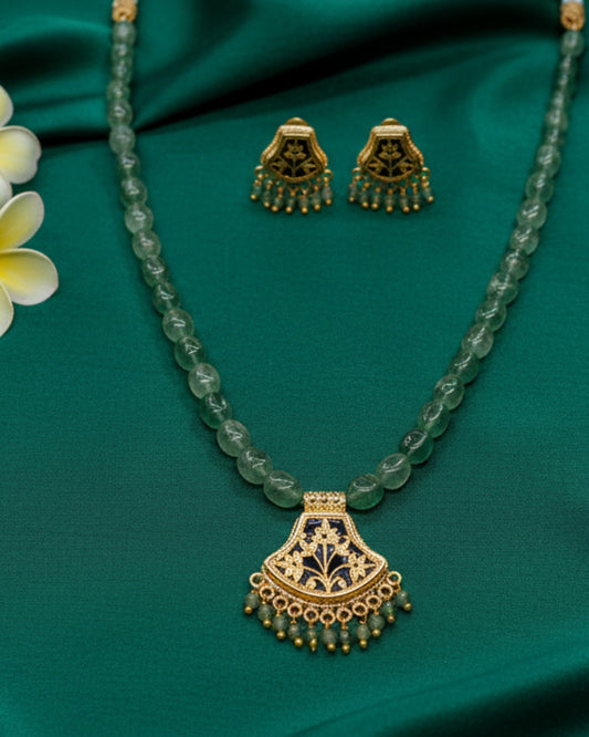 Hina Phool Thewa Green Coin Bead Bridal Pendant Set