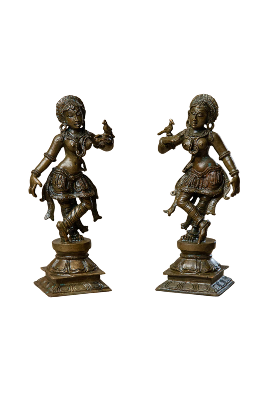 Nritya Nayika Jodi (Grace in motion, held in bronze)