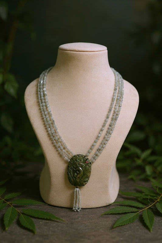 Peacock Grace Iridescent Necklace – Elegant Statement Necklace