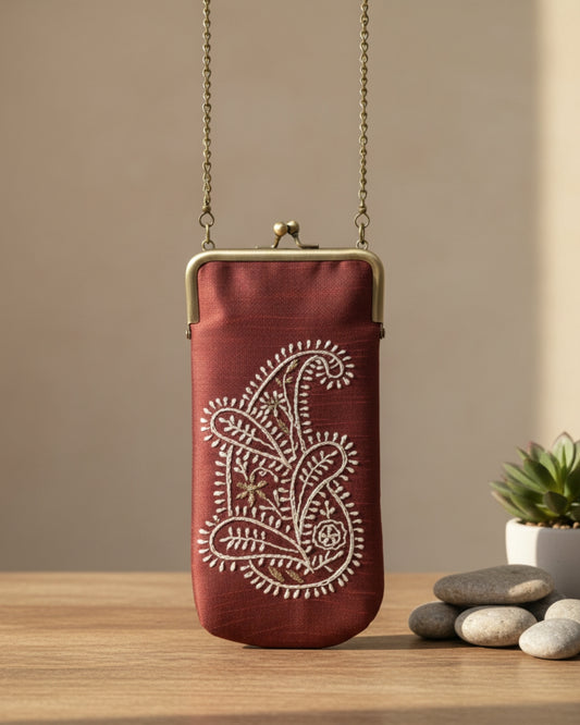Afsāné-Resham – Tussar Silk Chikankari Mobile Sling Bag