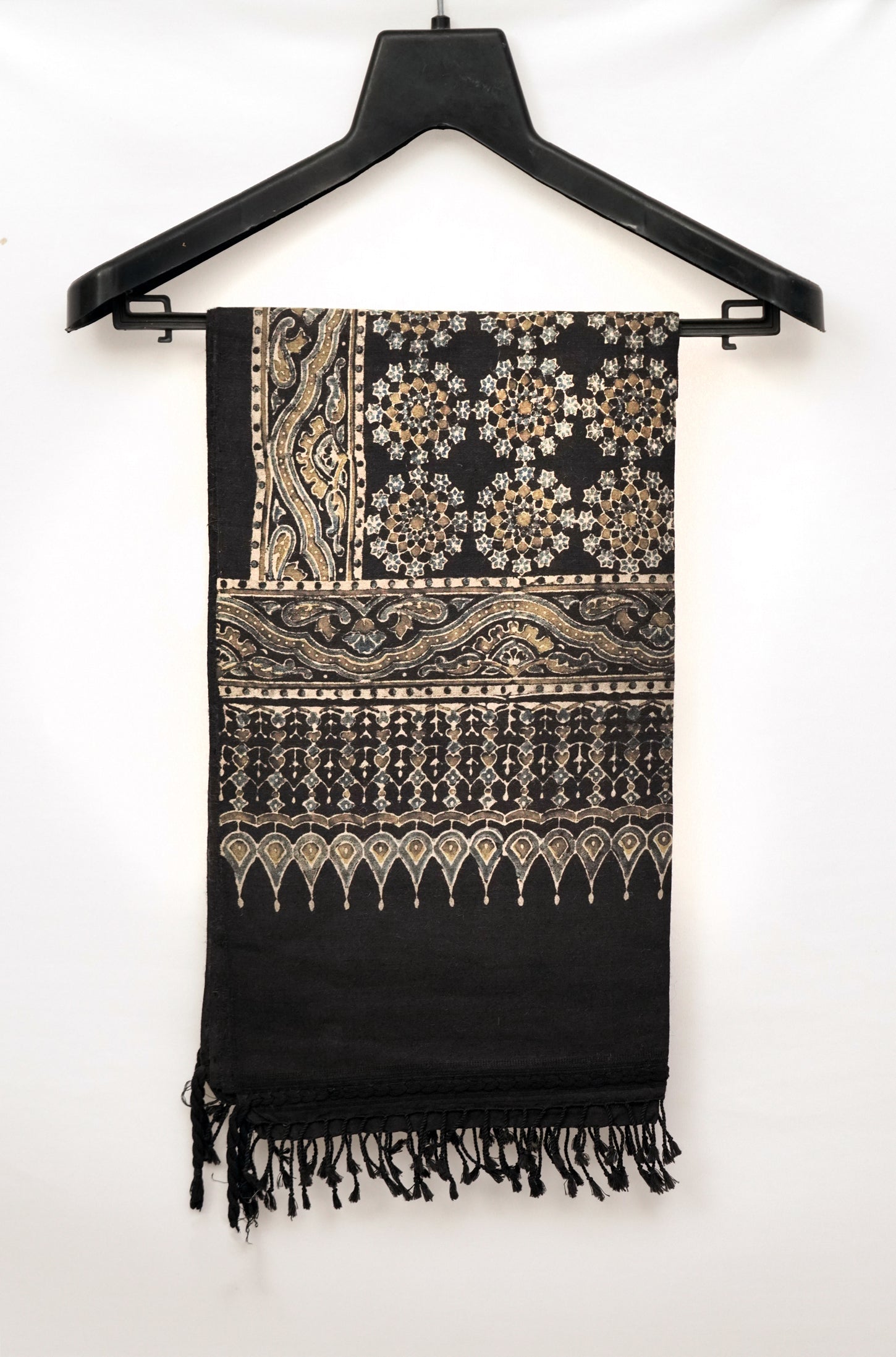 Ajrak Shyam Mandala | Handwoven Stall