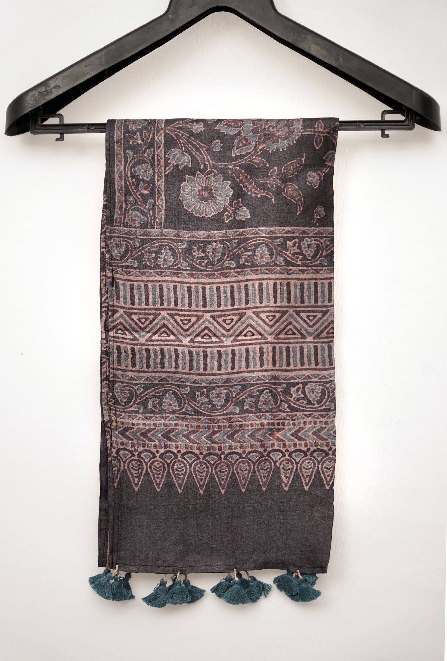Ajrak Shyam Pallav | Handwoven Stall