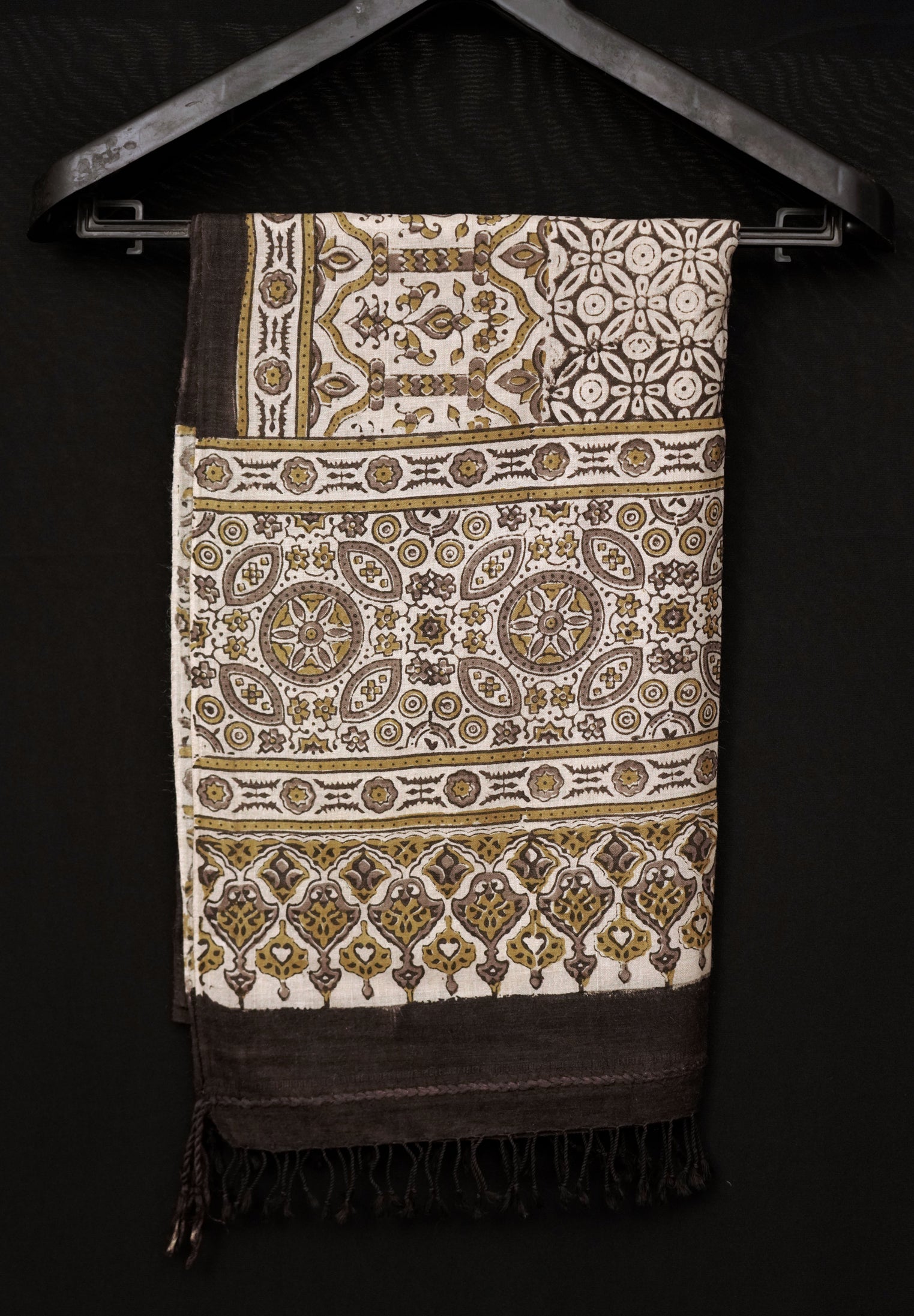 Ajrak Swarn Mandal | Handwoven Stall