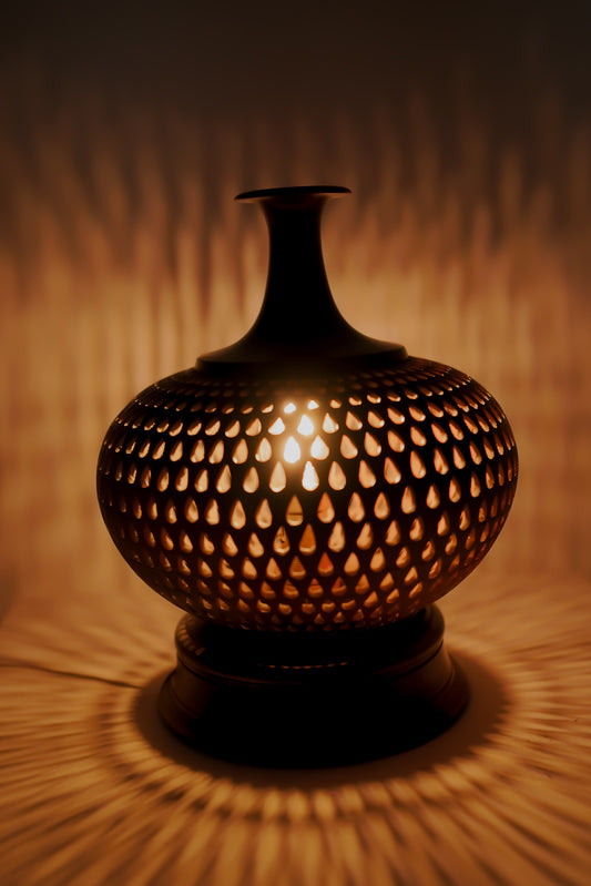 Round Neck Teardrop Cut Lantern