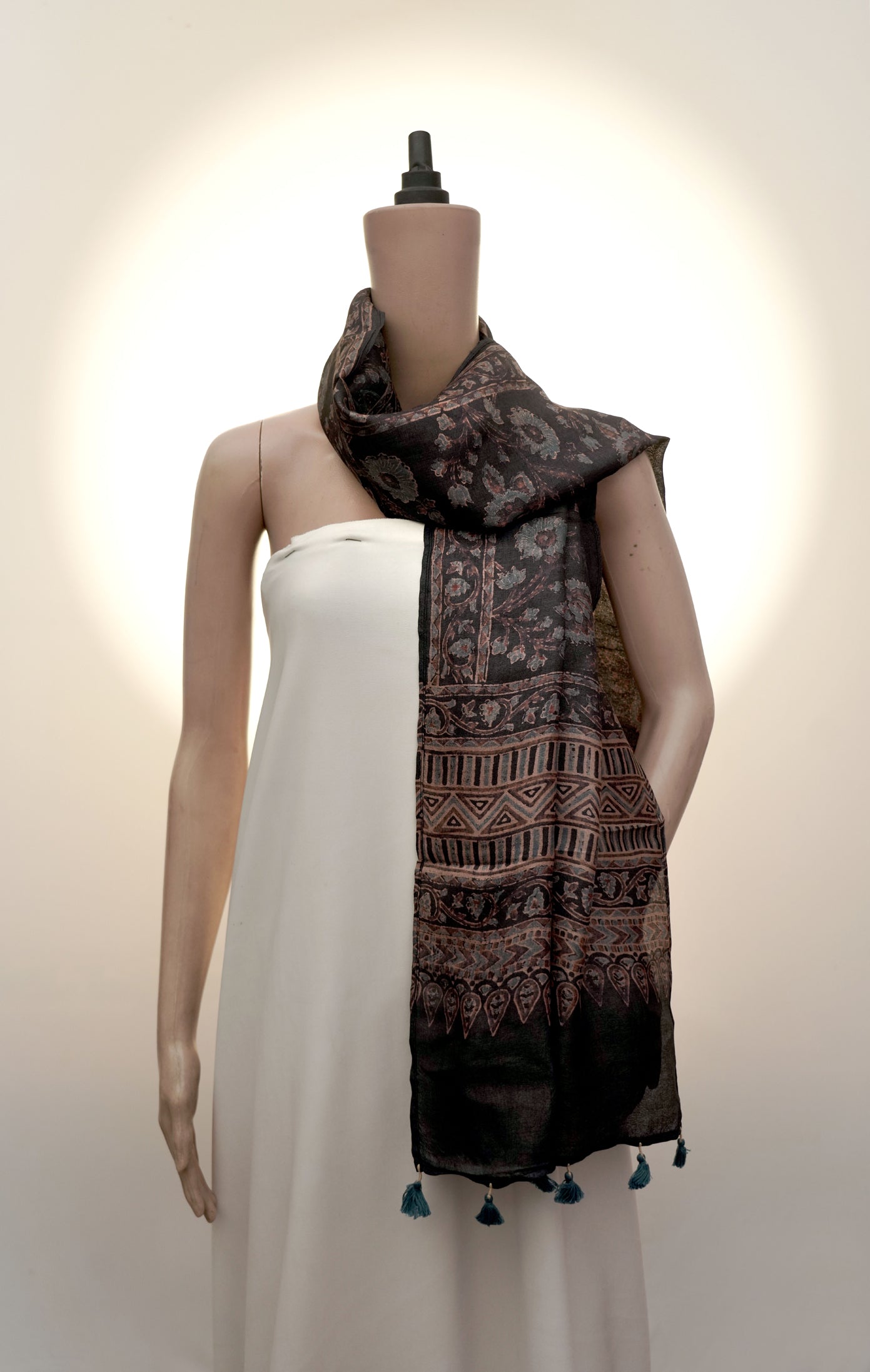 Ajrak Shyam Pallav | Handwoven Stall