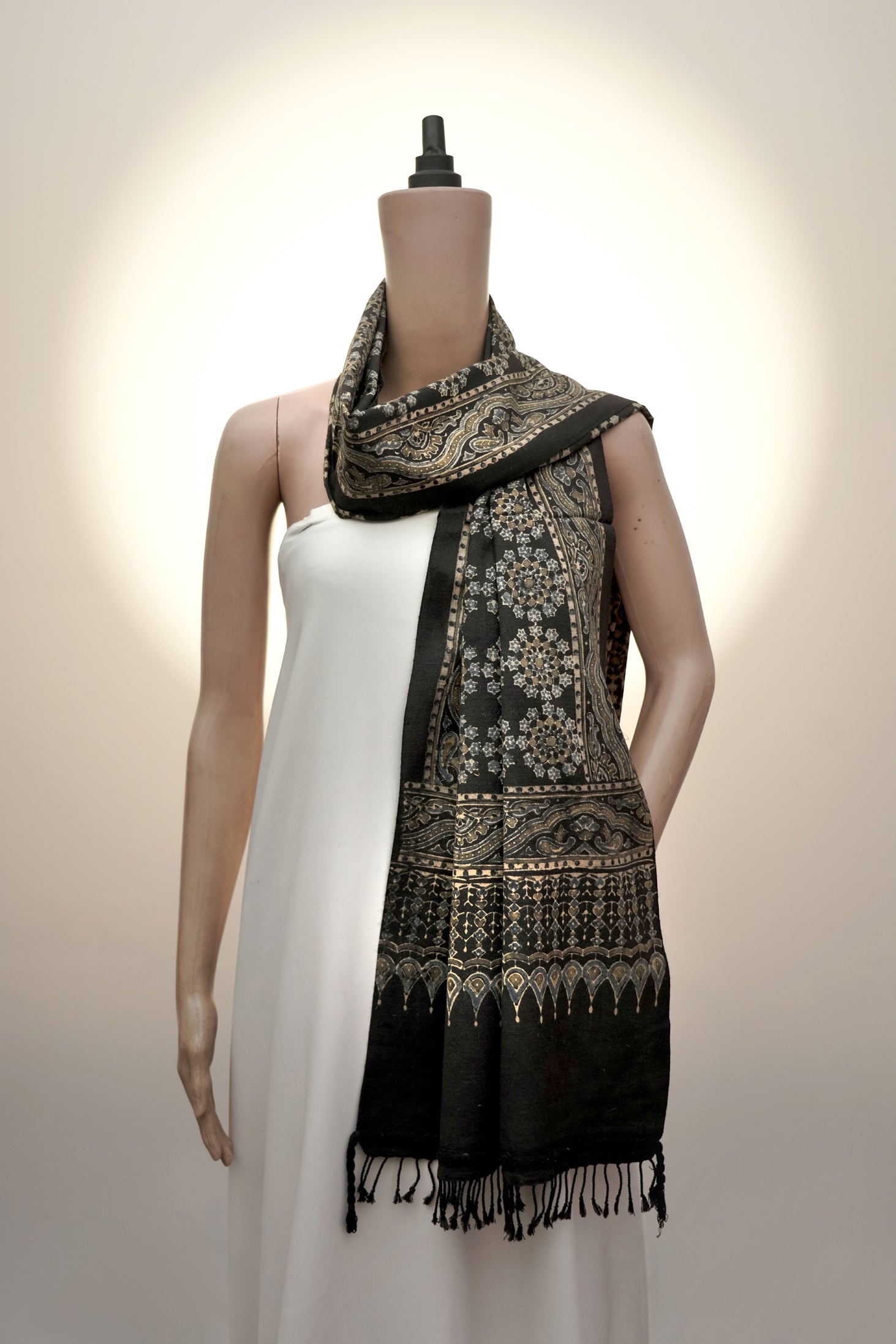 Ajrak Shyam Mandala | Handwoven Stall