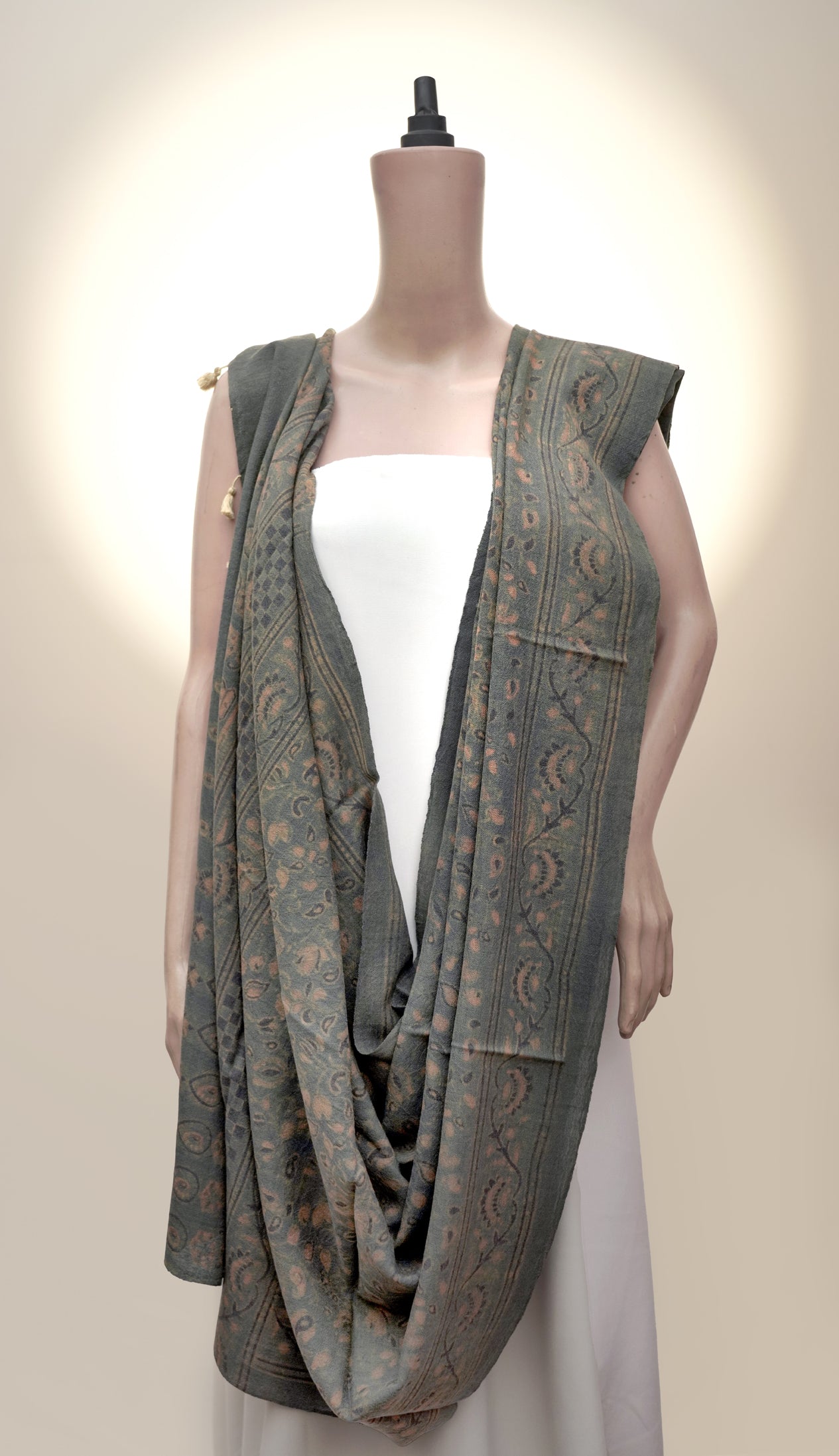 Ajrak Hari Dhvani | Handwoven Dupatta