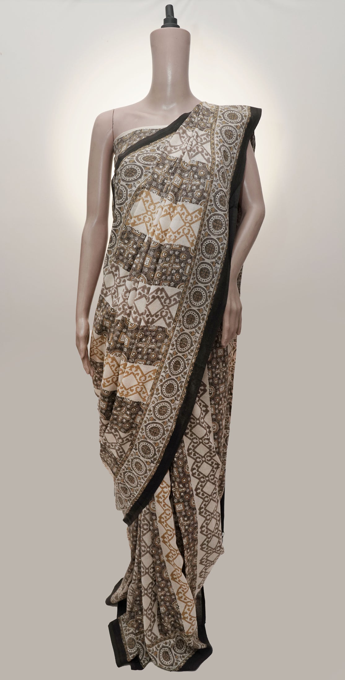 Ajrak Geometric Elegance | Handwoven Saree