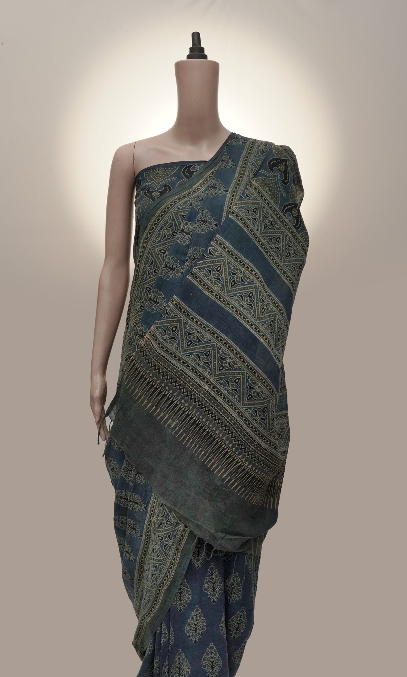 Ajrak Neelam | Handwoven Saree