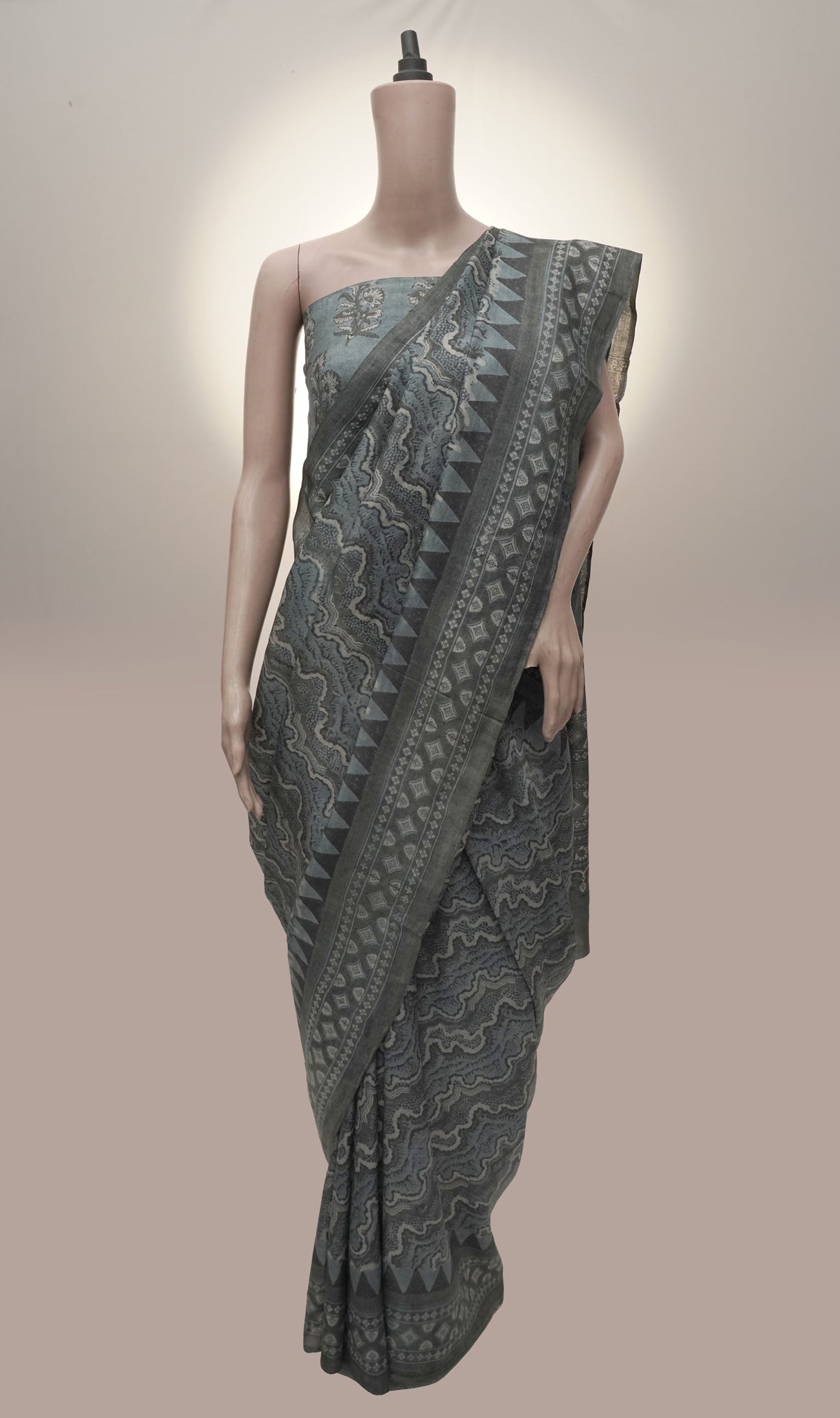 Heritage Waves | Handwoven Ajrak Saree