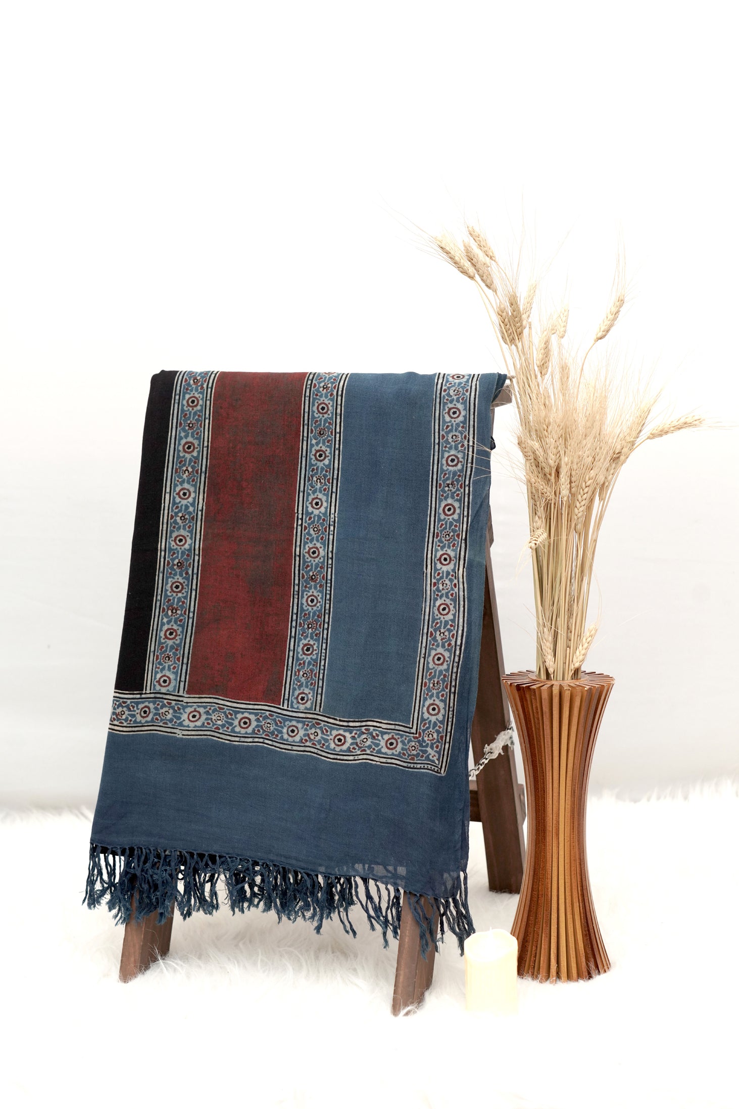 Ajrak Neel Varna | Handwoven Dupatta