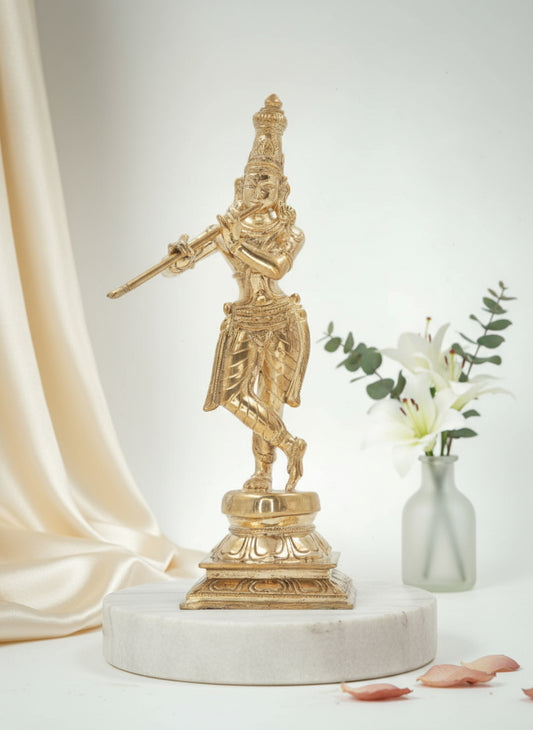 Murli Krishna (The eternal player of the flute, enchanting the world)