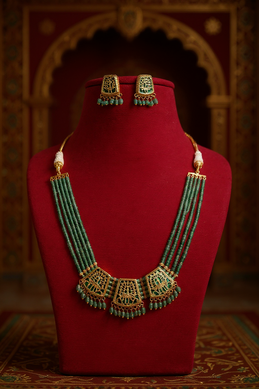 Royal Noor-e-Zamaneh Thewa Pendant Necklace Design