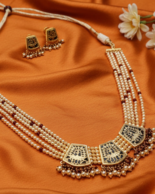 Mughal Muse – Thewa Peacock Medallion Set