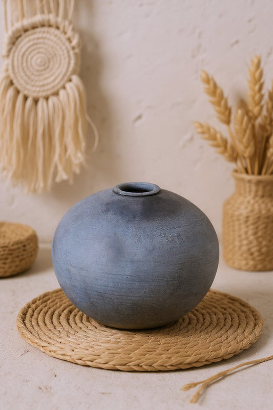 Moon Mist Vase – Traditional Terracotta Art for Home Décor