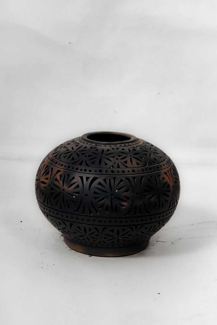 Bloom in Shadows Terracotta Vase – Handcrafted Home Décor