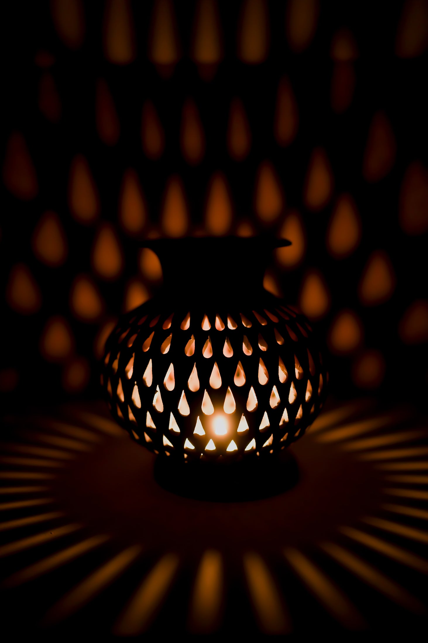 Terracotta Kalash T-Light Holder (Jali Cutwork)