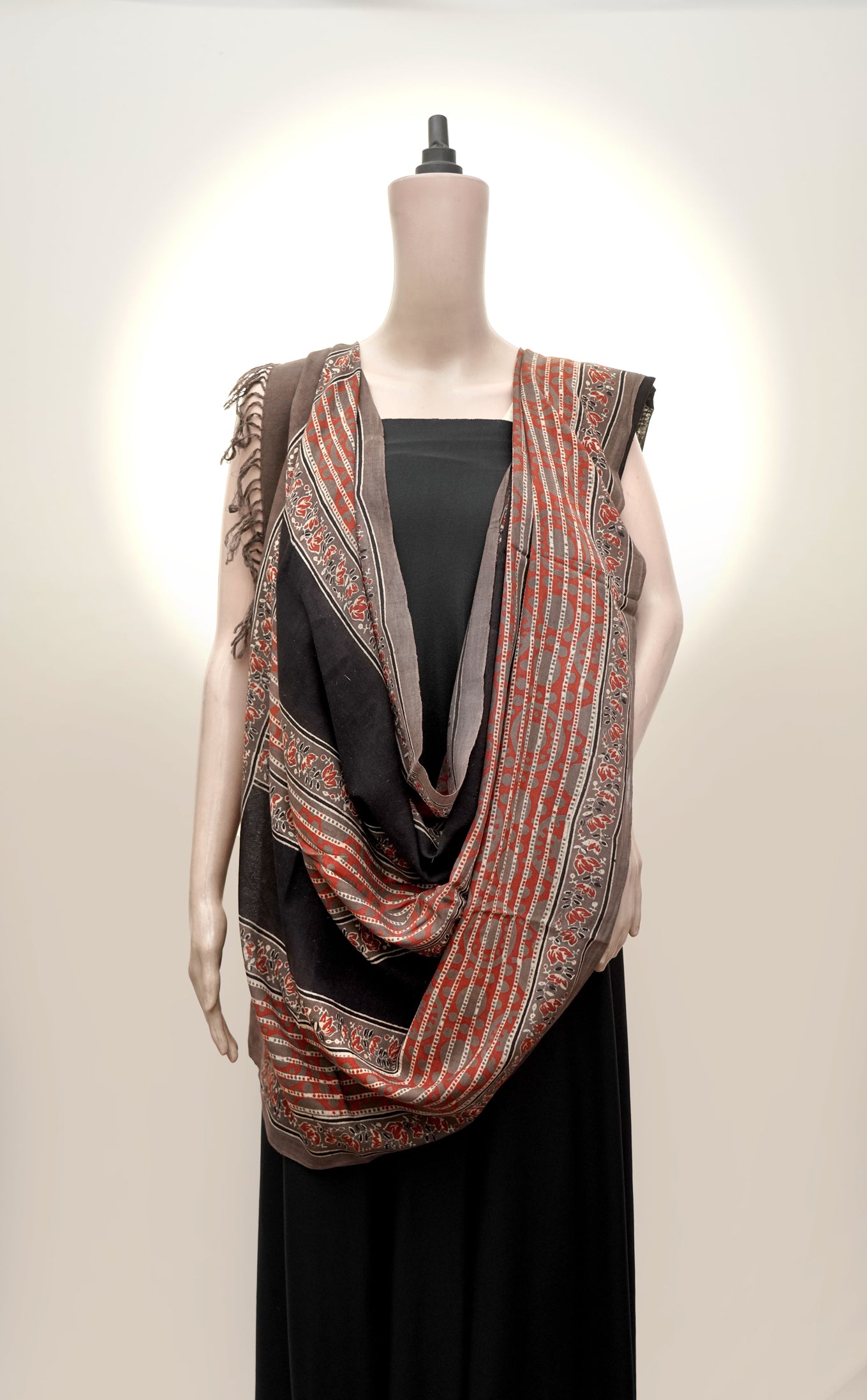 Ajrak Shyam Rekha | Handwoven Dupatta