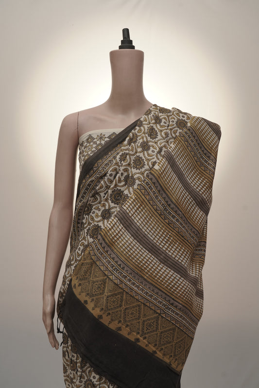 Ajrak Gulabi Rang Saree