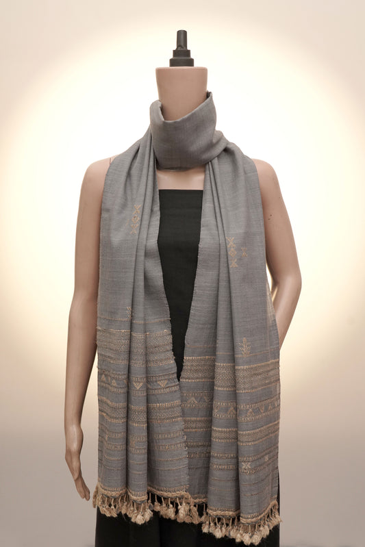 Sand Dune Wool Mirrorwork Stall
